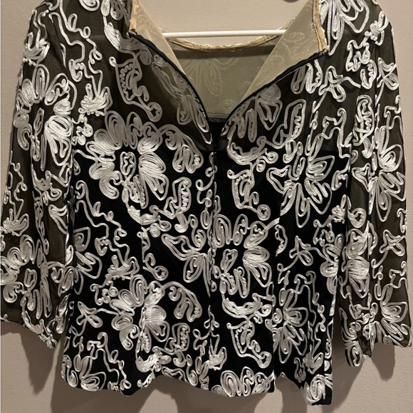 Elegant evening top by Alex Evenings size small. - Picture 2 of 6